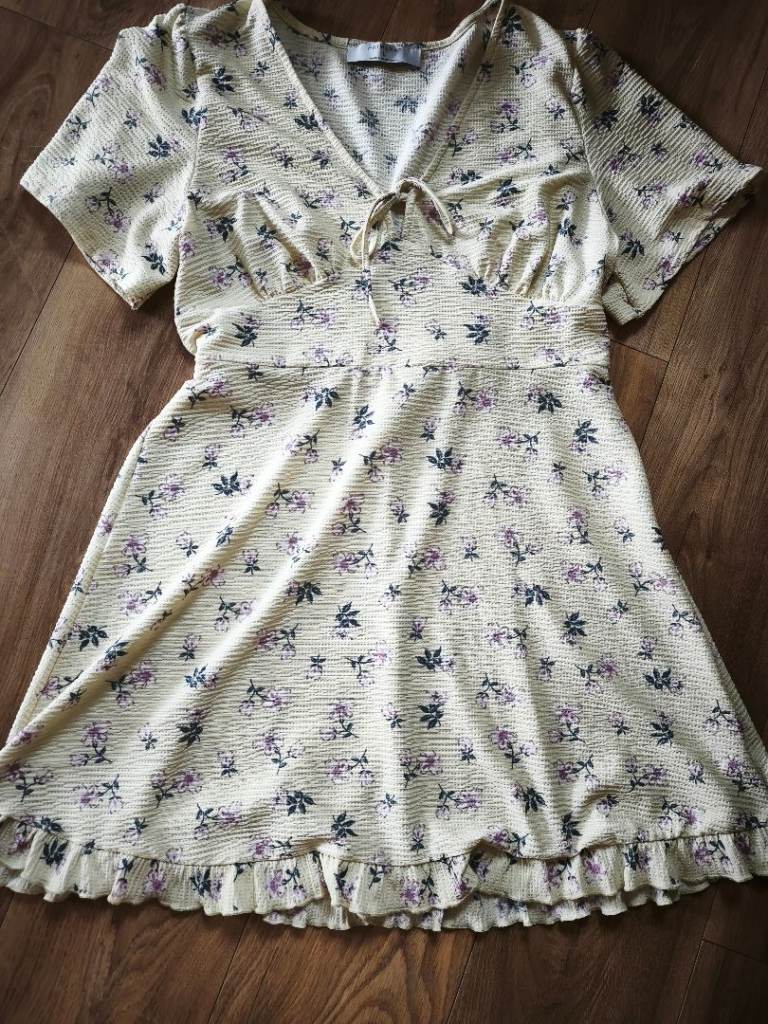 Yellow floral summer dress size large 