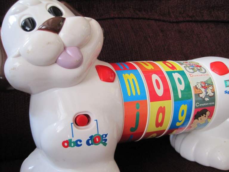IQ BUILDERS SPELLING PUPPY (LARGE SIZE)