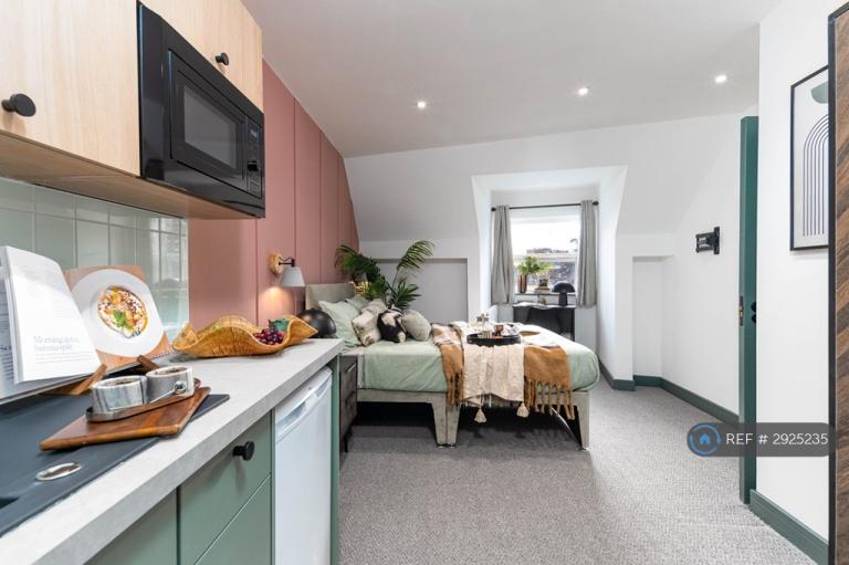 1 bedroom in Manchester Road, Altrincham, WA14 (#2925235)