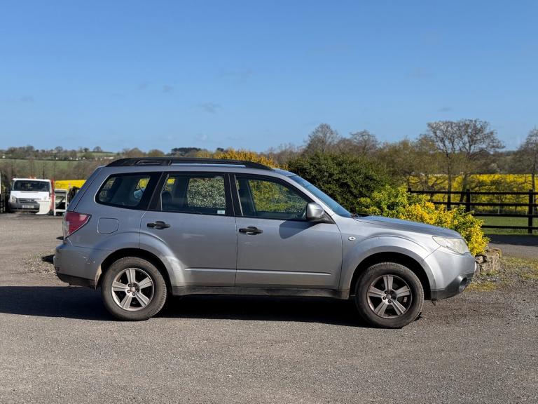 2010 Subaru Forester 2.0 X 5dr ESTATE Petrol Manual