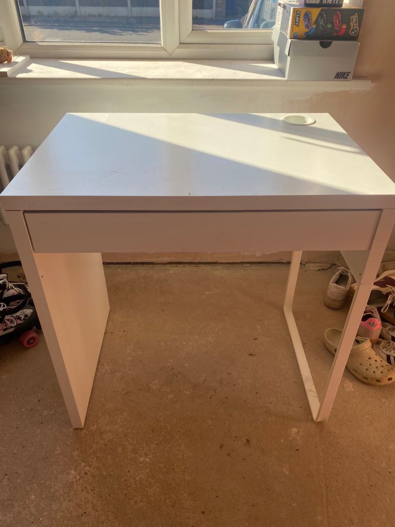 IKEA white desk 