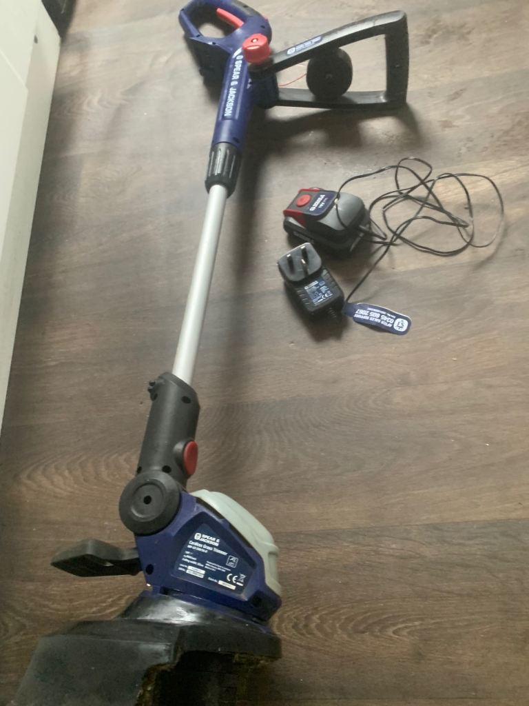 Cordless strimmer and comes with a free vac and blower 