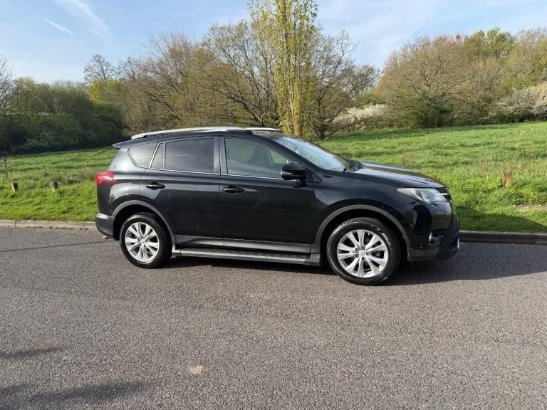 Toyota RAV4 2.2 D-CAT Invincible Automatic 4WD 5dr DIESEL AUTOMATIC 2013/13