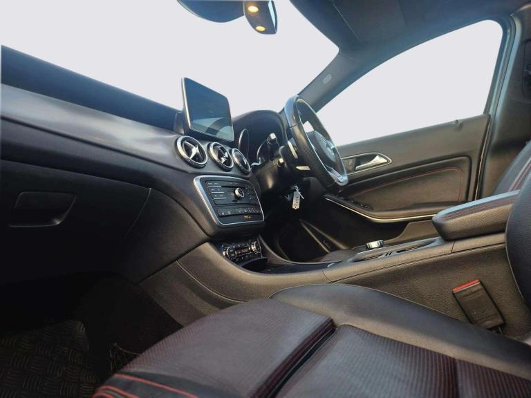 2016 Mercedes-Benz GLA GLA 220d 4Matic AMG Line 5dr Auto [Prem Plus] ESTATE DIESEL Automatic