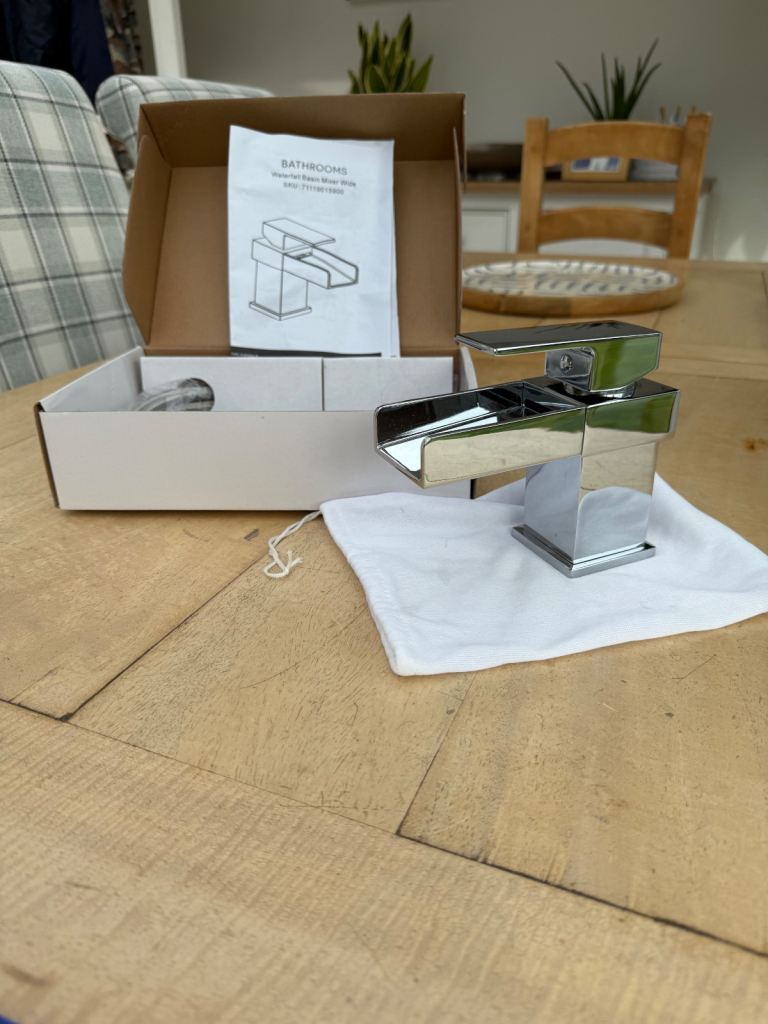 image for Waterfall Basin Mixer Tap Wide & Clic-clac Waste