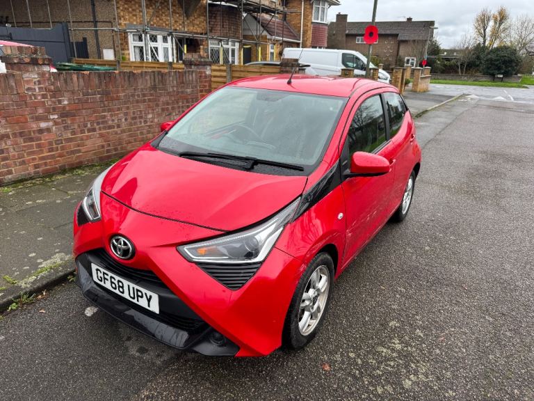 image for Toyota Aygo 2019 new shape 1.0 petrol quick sale 