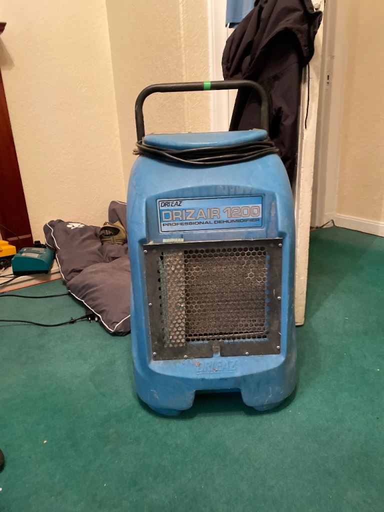 DriEaz F430 Drizair 1200 Professional Dehumidifier – 230V, Good Condition