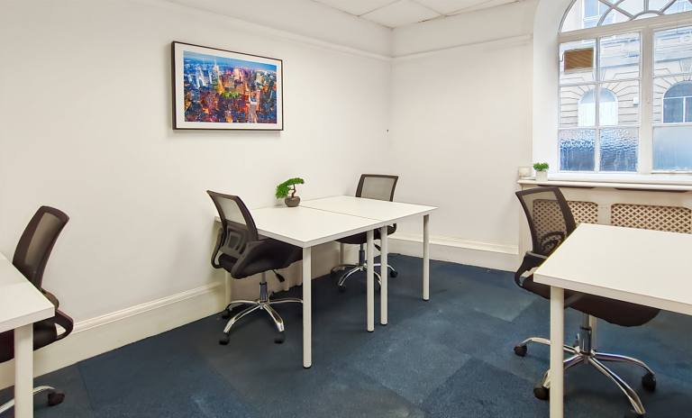 Huddersfield - HD1 1LN \ Day Office Space with Flexible Access