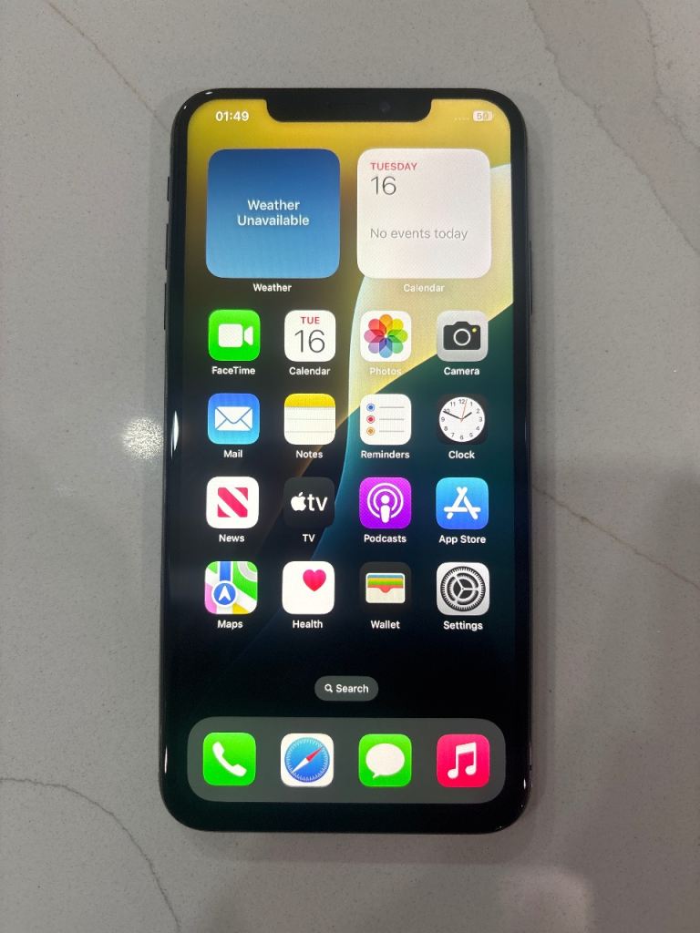 iPhone XS Max Black – Good Condition, Ready to Go
