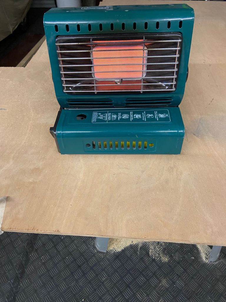 Portable gas heater