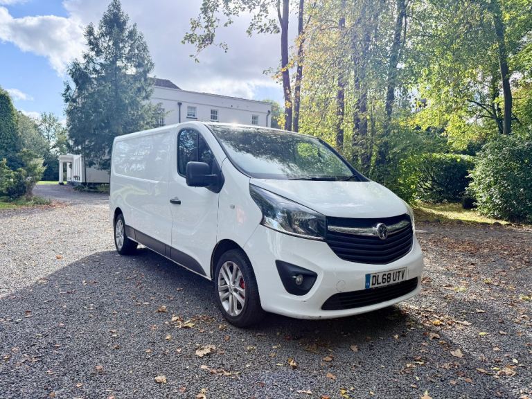 2018 Vauxhall Vivaro 2900 Sportive 1.6 CDTI 120 LWB No VAT HPI Clear