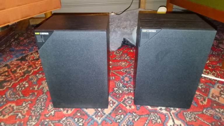 Crisp sounding KEF C10 bookshelf speakers VGC 