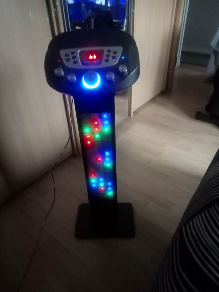 Easy karaoke machine