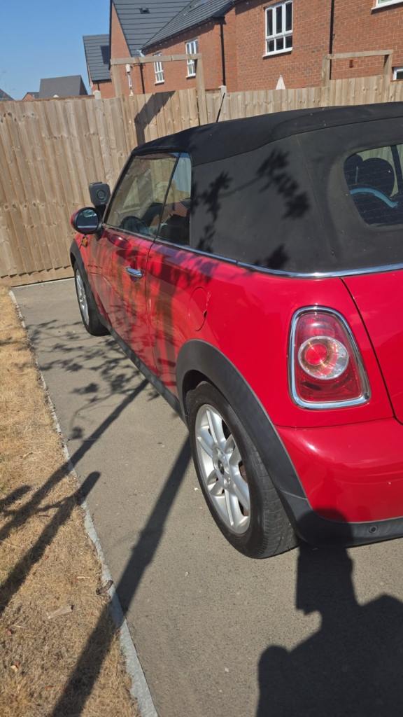 Mini, CONVERTIBLE, Convertible, 2010, Manual, 1598 (cc), 2 doors