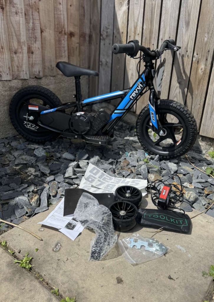 Revvi 12 inch excellent condition 