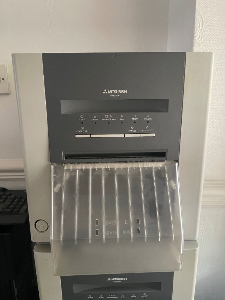 Mitsubishi CP9950 Photo  Printer - GOOD CONDITION