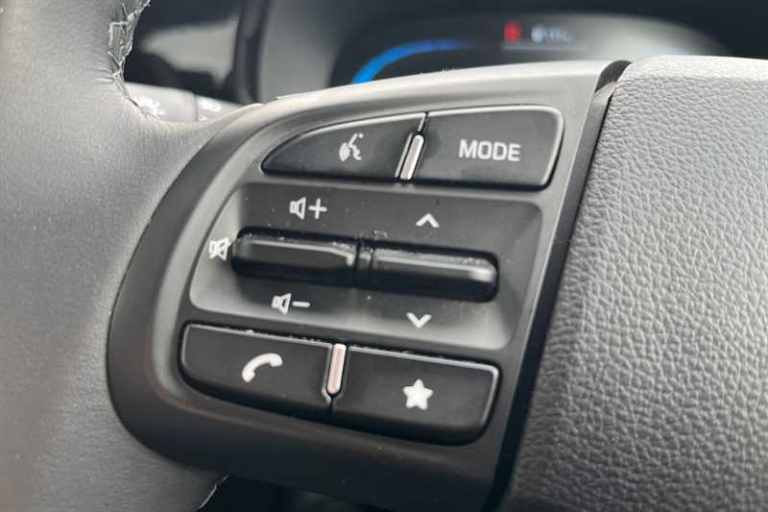 2025 Hyundai i10 1.0 Advance Hatchback 5dr Petrol Auto Euro 6 (s/s) (63 ps) Hatchback Petrol Auto...