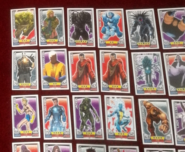 TOPPS Hero Attax Marvel Universe 114 Cards Hero Villain & Weapon 2011