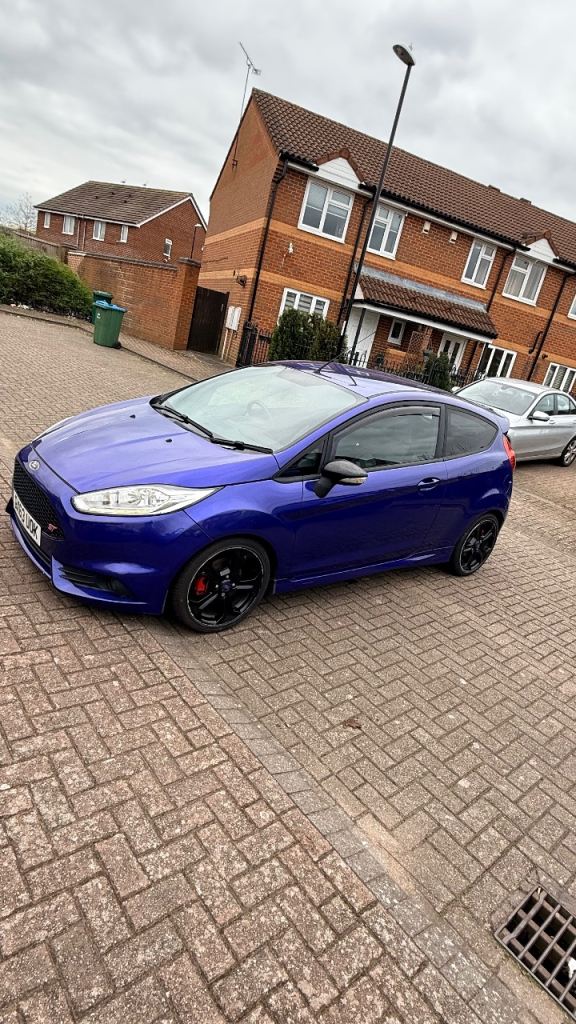 2013 Ford fiesta st 1.6l ecoboost HATCHBACK petrol 