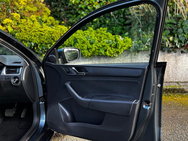 2014 Skoda Rapid 1.6 TDI CR 90 SE 5dr DSG HATCHBACK Diesel Automatic