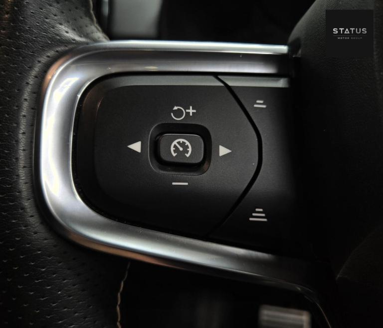 2019 Volvo XC40 2.0 T5 R DESIGN 5dr AWD Geartronic ESTATE PETROL Automatic