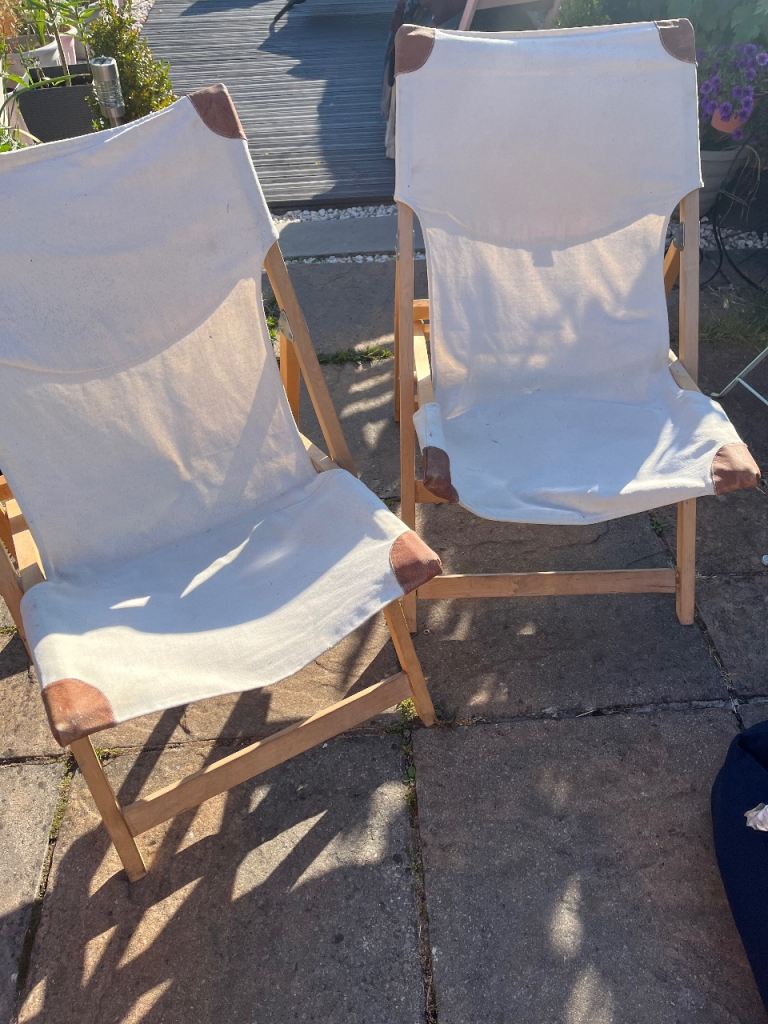 SET OF 2 IKEA CREAM FOLD UP DECKCHAIRS 