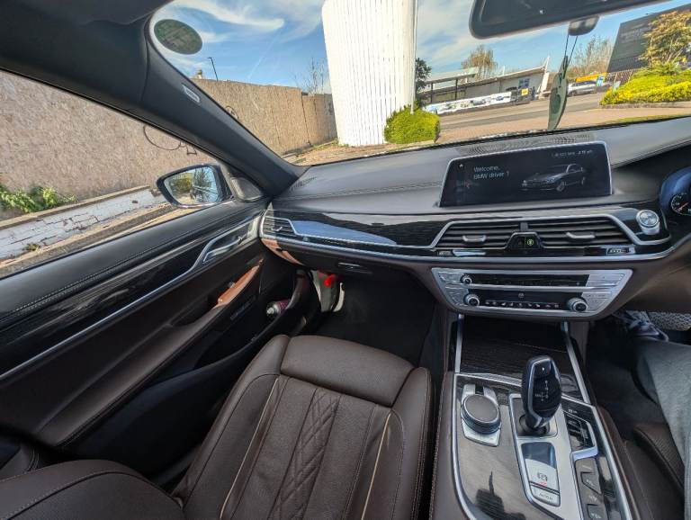 BMW 7 Series 2.0 740e 9.2kWh Exclusive Saloon