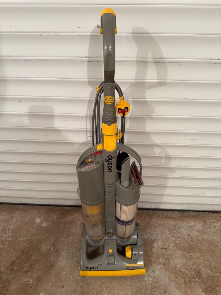 Dyson vacuum 