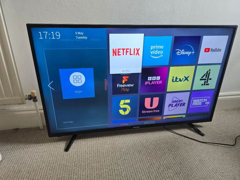 Hisense smart tv 43" with netflix and screen mirror function