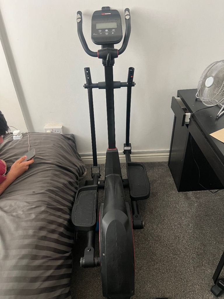 Home Elliptical Cross Trainer - Hardly Used