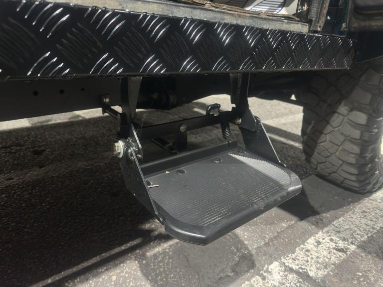 2016 Land Rover Defender Hi Capacity PickUp TDCi [2.2] PICK UP DIESEL Manual