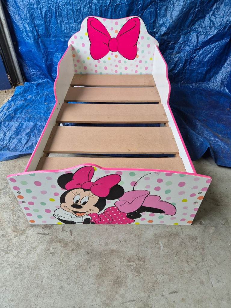 Minnie Mouse Kids Bed - Pink and White, Good Condition
