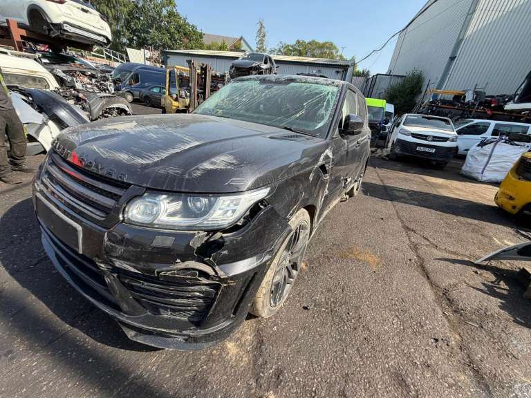 2014 LAND ROVER RANGE ROVER SPORT 3.0 SDV6 HSE 5DR AUTO BREAKING FOR PARTS