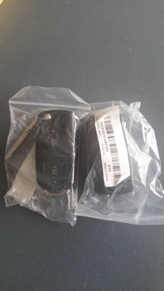 TOYOTA CAR KEY FOB REMOTE WITH BATTERY,