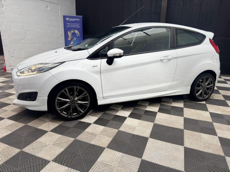 2017 Ford Fiesta 1.0T EcoBoost ST-Line Euro 6 (s/s) 3dr Hatchback Petrol Manual