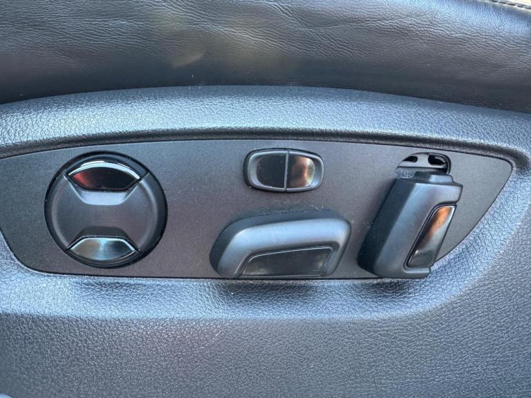 2015 Volkswagen Touareg 3.0 V6 TDI BlueMotion Tech 262 R-Line 5dr Tip Auto ESTATE DIESEL Automatic