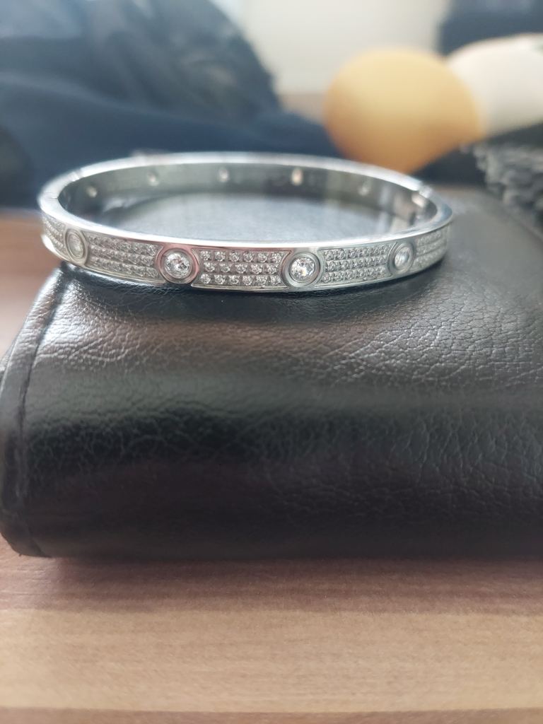 Silver-Tone Bracelet with Clear Stones – Good Condition