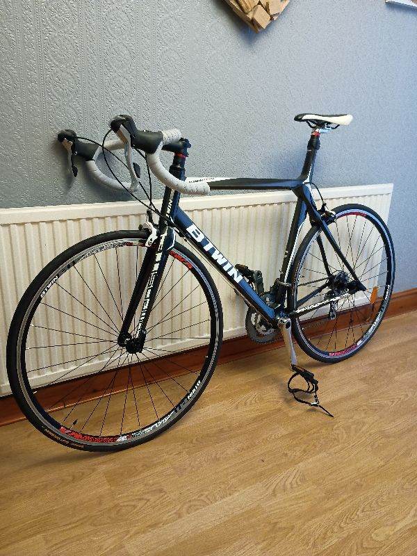 Btwin FC 700 full carbon road bike 