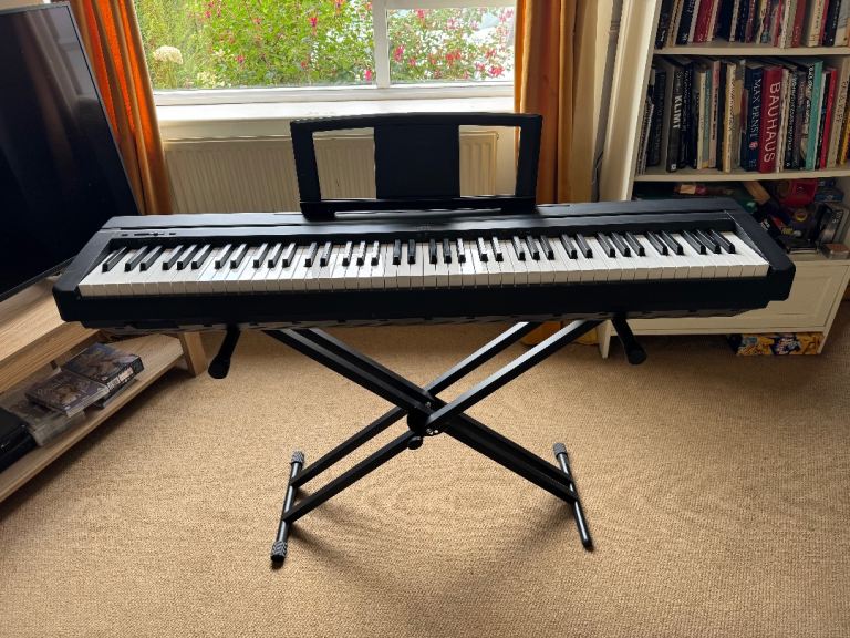 Yamaha P35 digital piano with 88 weighted keys