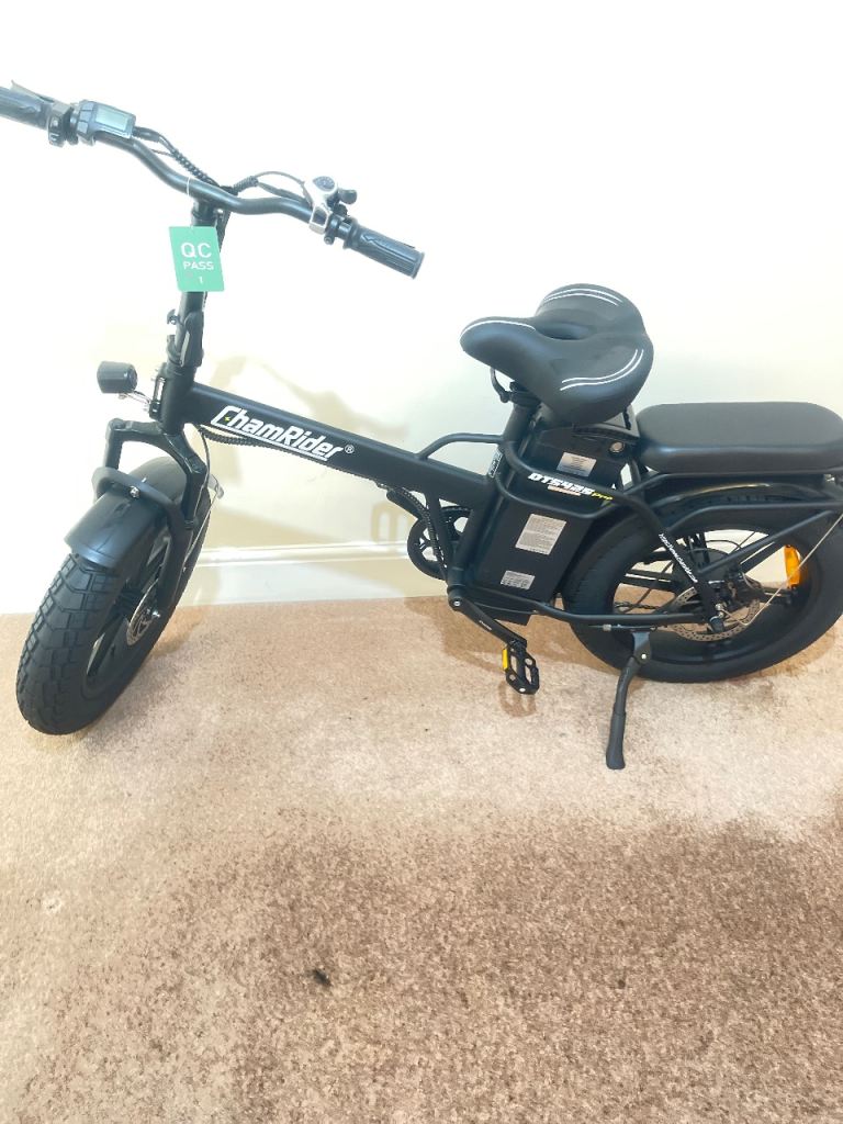 ChamRider DTS425 Electric Folding Bike - Black, As Good As New