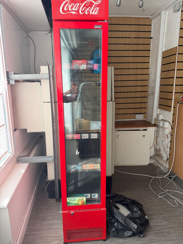 Drink fridge 