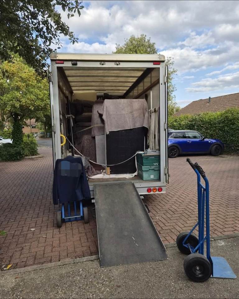 REMOVAL MAN & VAN | PROFESSIONAL SERVICE | GREAT PRICES | FAST SERVICE