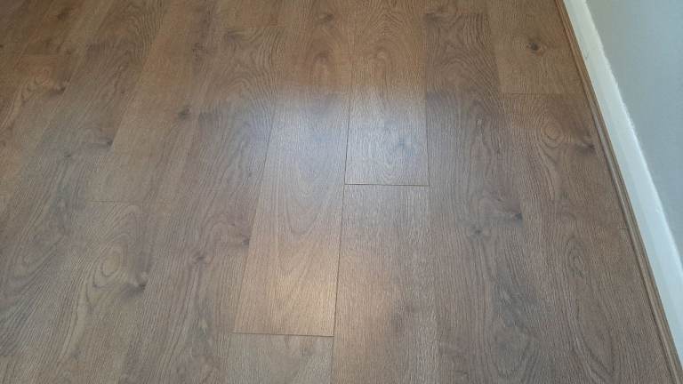 Carpet-vinyl-Laminate-Lvt-Spc-wood-floors 