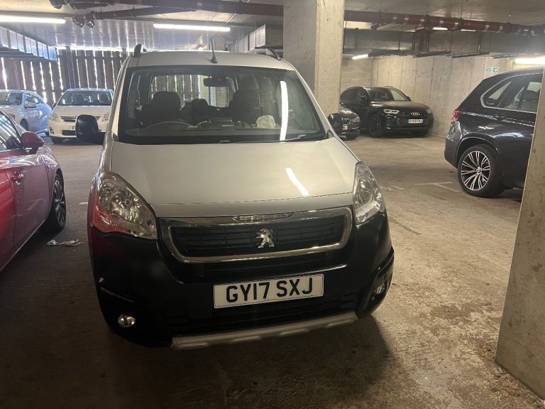 Peugeot, PARTNER TEPEE, MPV, 2017, Semi-Auto, 1560 (cc), 5 doors