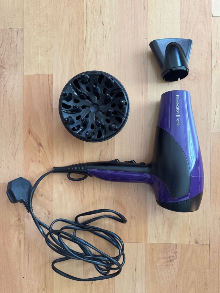 Remington Hair Dryer with Diffuser & Nozzle