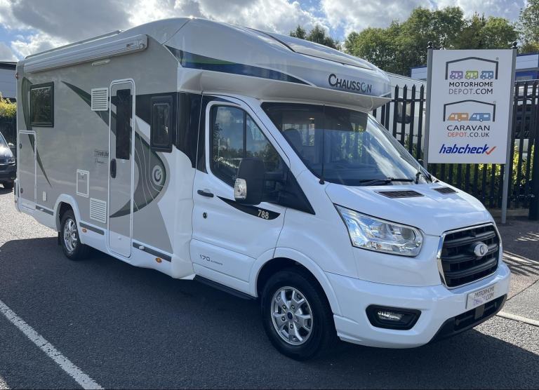 Chausson Titanium 788 | Automatic | 5-berth/4-belt | 3500kg