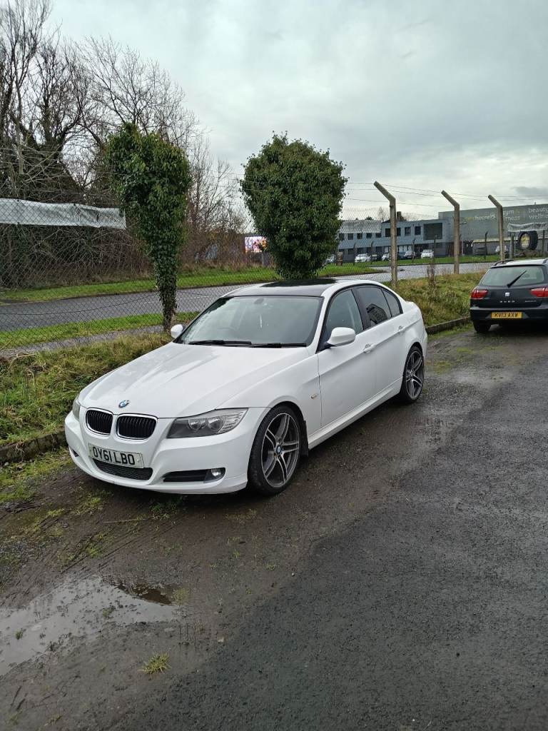 BMW, 3 SERIES, Saloon, 2011 1, Manual, 1995 (cc), 4 doors