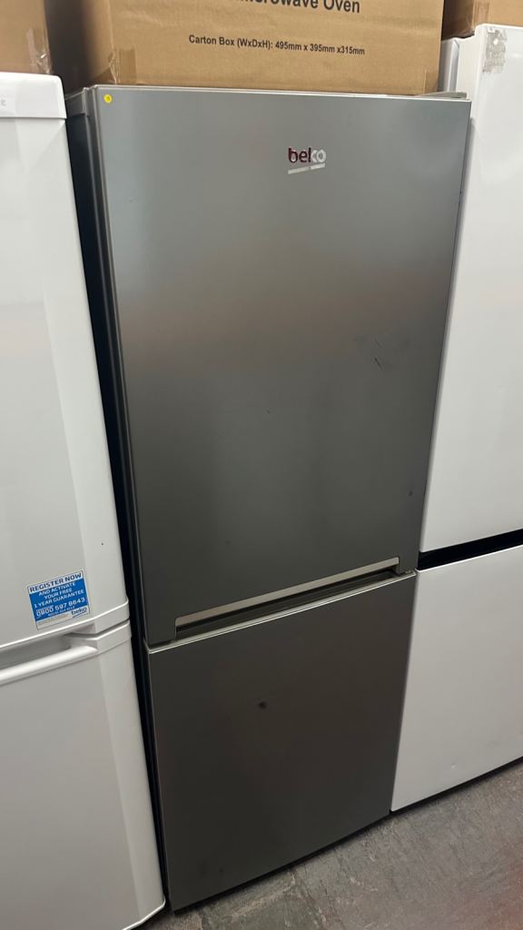 GREY BEKO FRIDGE FREEZER 