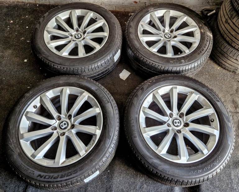 BENTLEY BENTAYGA 4X 20'' GENUINE 10 SPOKE SILVER USED ALLOY WHEELS TYRES