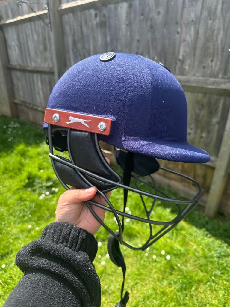 Slazenger V2 Cricket Helmet (Senior 58-62cm) – Blue